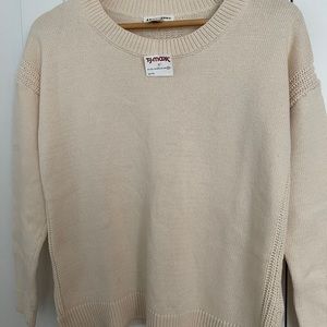 Women’s Sweater bone colored size M NWT